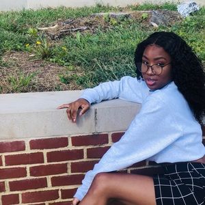 Meet your Posher, Leah